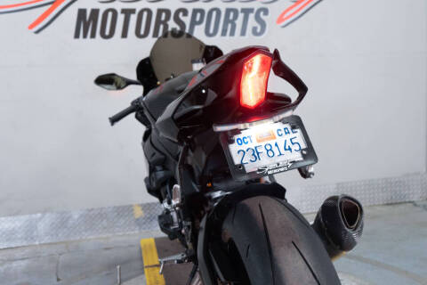 2016 Yamaha YZF-R1