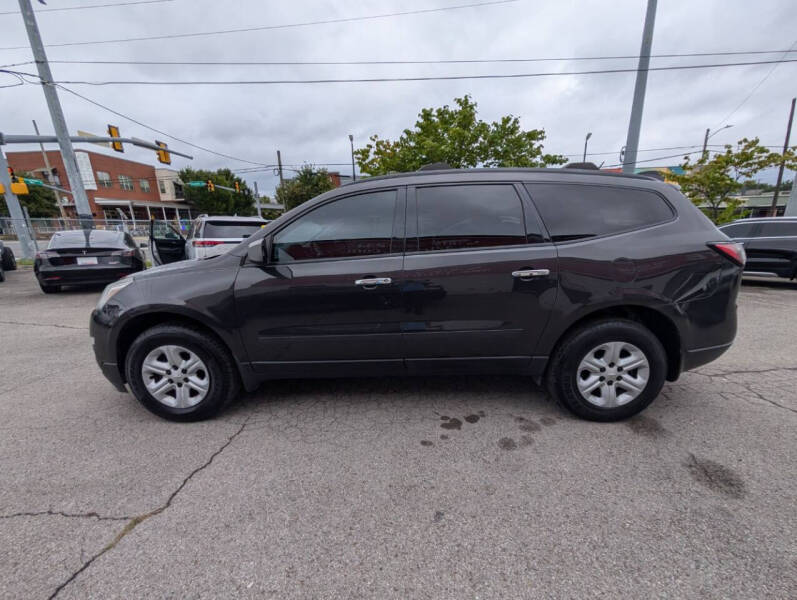2017 Chevrolet Traverse LS