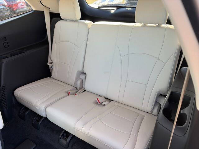 2022 Buick Enclave Essence