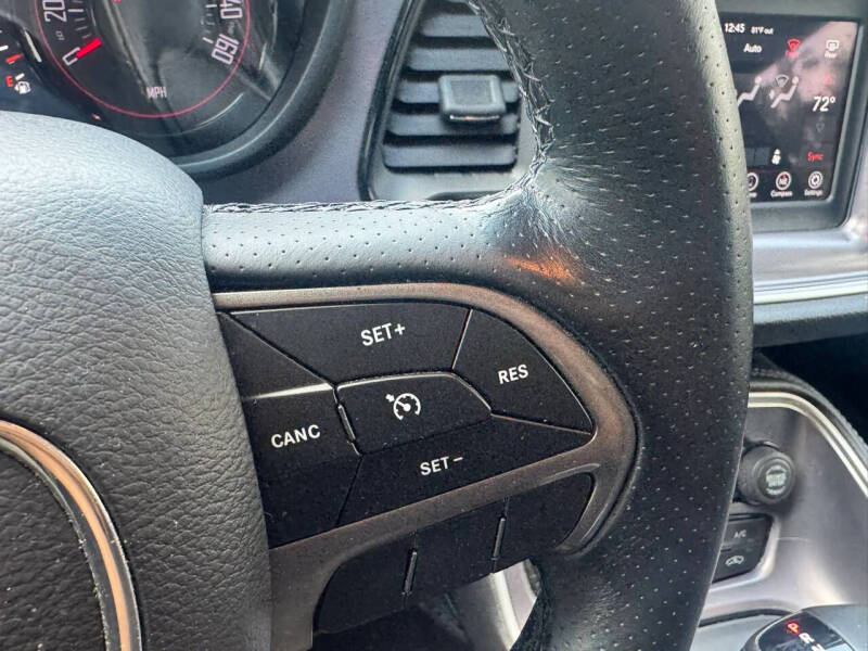 2019 Dodge Challenger SXT