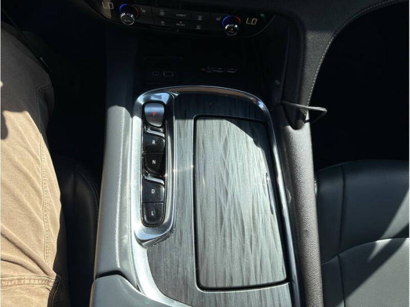 2022 Buick Enclave Essence