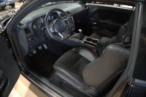 2014 Dodge Challenger SRT8