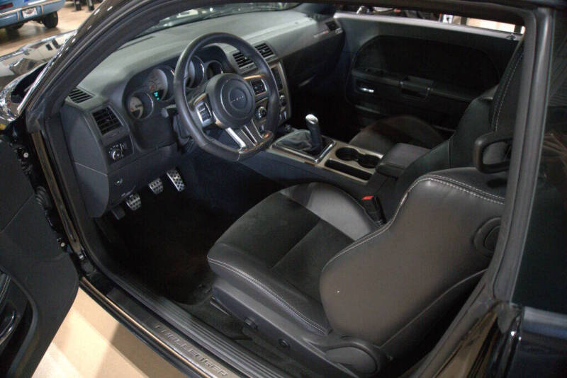 2014 Dodge Challenger SRT8