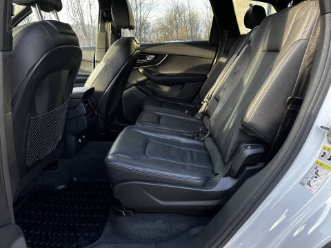 2019 Audi Q7 quattro SE Premium 55 TFSI