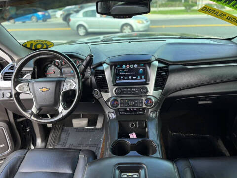 2017 Chevrolet Suburban LT