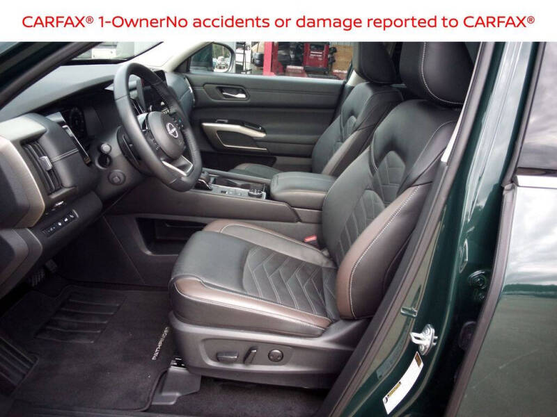 2024 Nissan Pathfinder Platinum