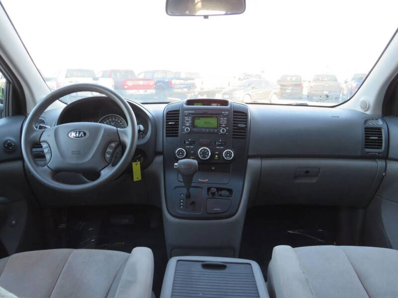2014 Kia Sedona LX