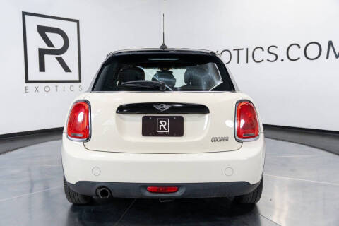 2016 MINI Hardtop 4 Door Cooper