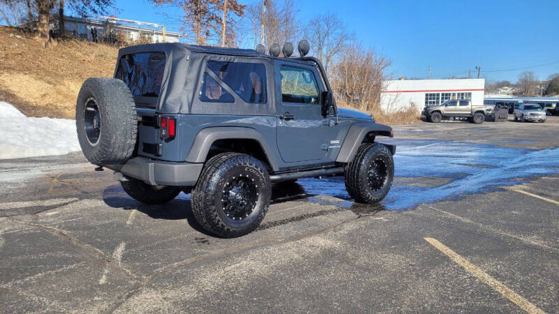 2017 Jeep Wrangler Sport