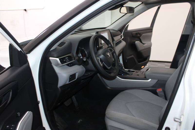 2022 Toyota Highlander L