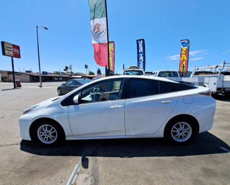 2016 Toyota Prius Three