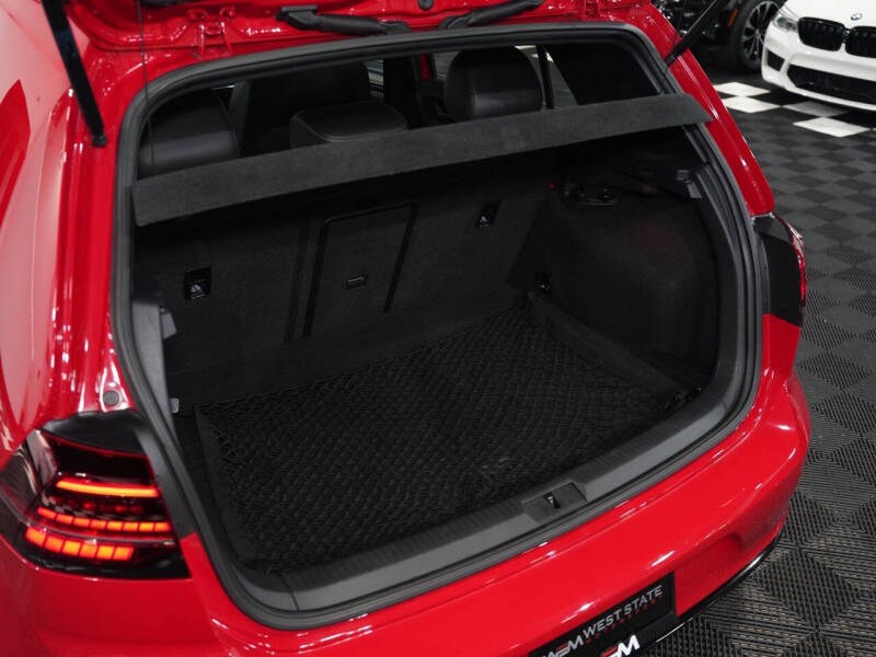 2016 Volkswagen Golf R 4Motion