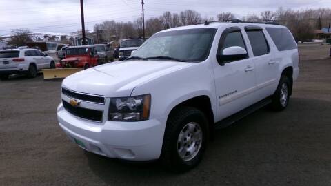 2008 Chevrolet Suburban for sale at John Roberts Motor Works Company in Gunnison CO