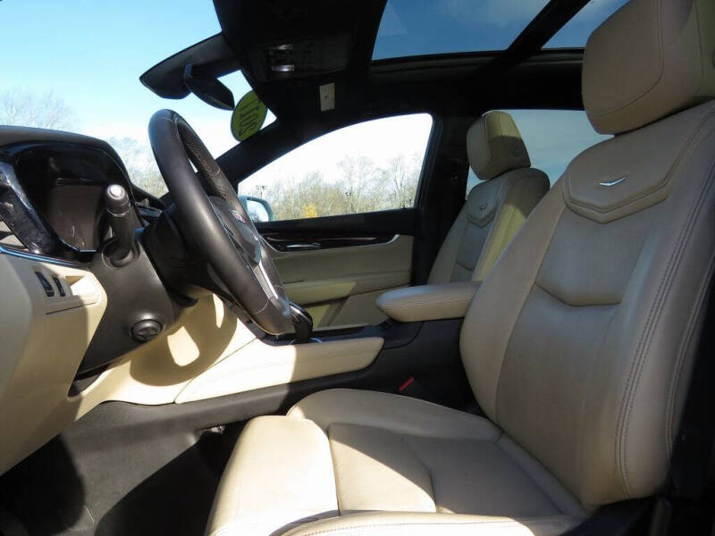 2017 Cadillac XT5 Premium Luxury