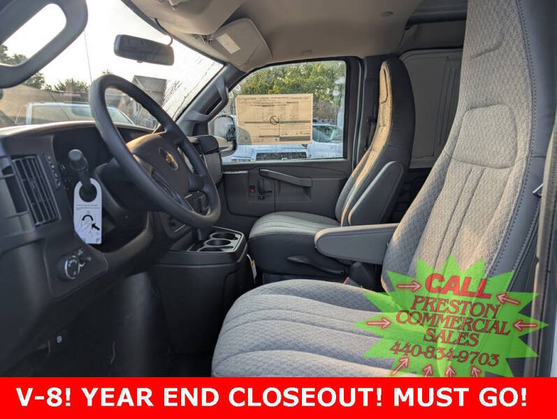 2025 Chevrolet Express 2500
