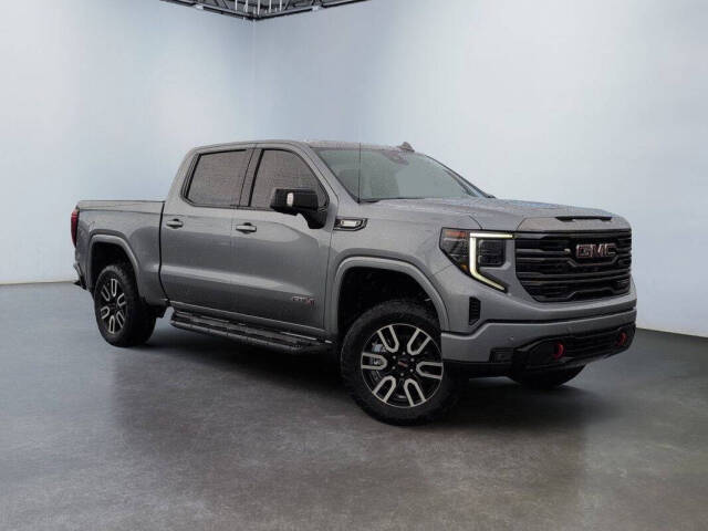 2023 GMC Sierra 1500 AT4's photo