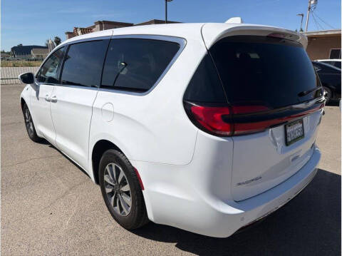 2022 Chrysler Pacifica Hybrid Touring L