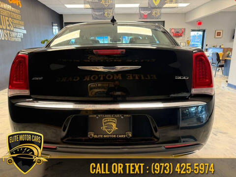 2018 Chrysler 300 Limited