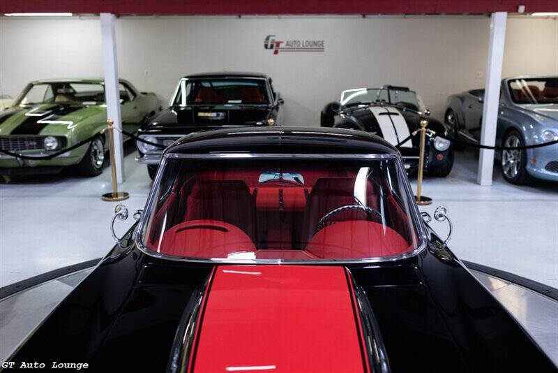 1964 Chevrolet Corvette 27