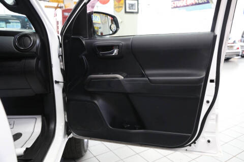 2017 Toyota Tacoma TRD Sport