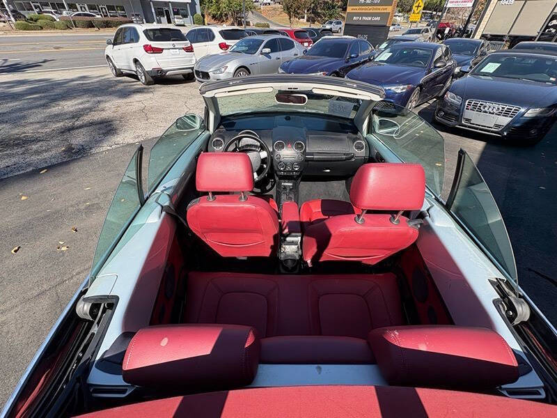 2009 Volkswagen New Beetle Convertible Blush Edition