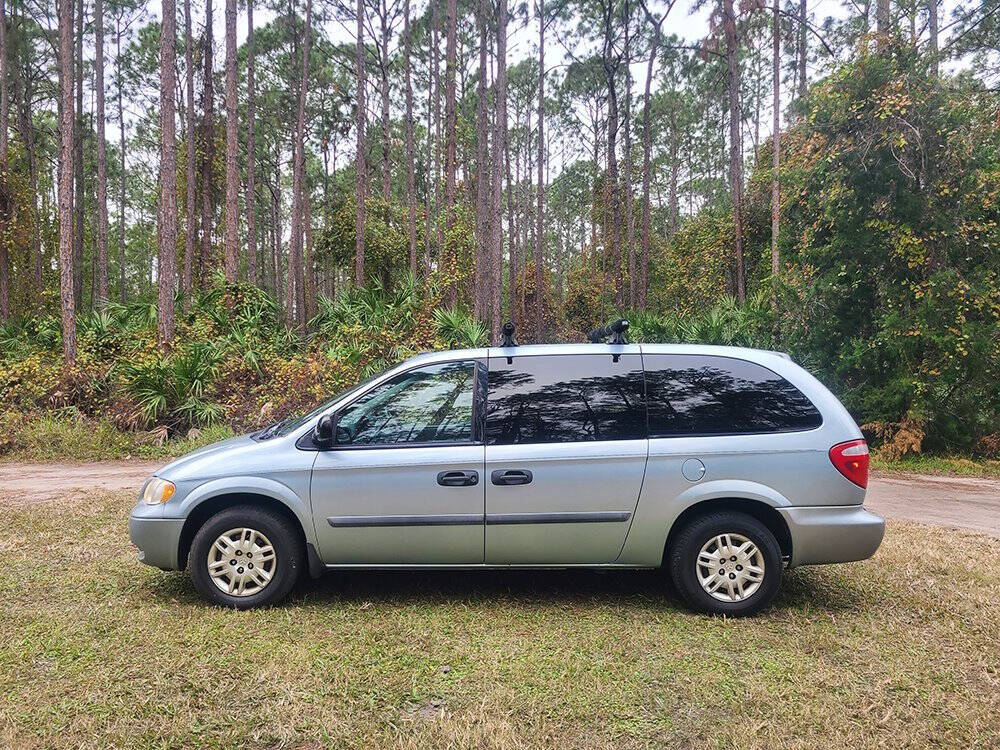 2005 Dodge Grand Caravan for sale at Flagler Auto Center in Bunnell, FL