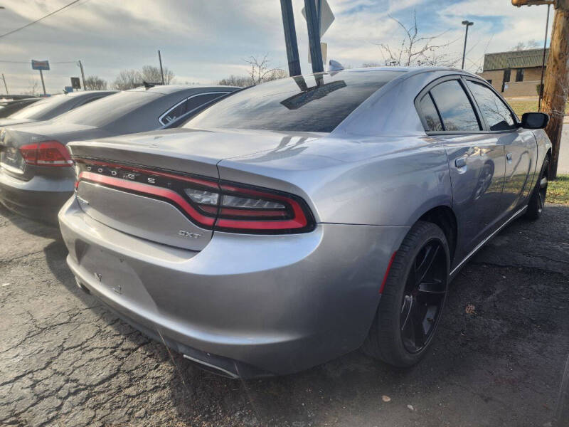 2017 Dodge Charger SXT