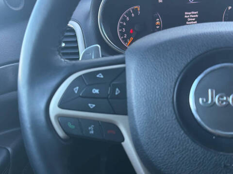 2017 Jeep Grand Cherokee Laredo