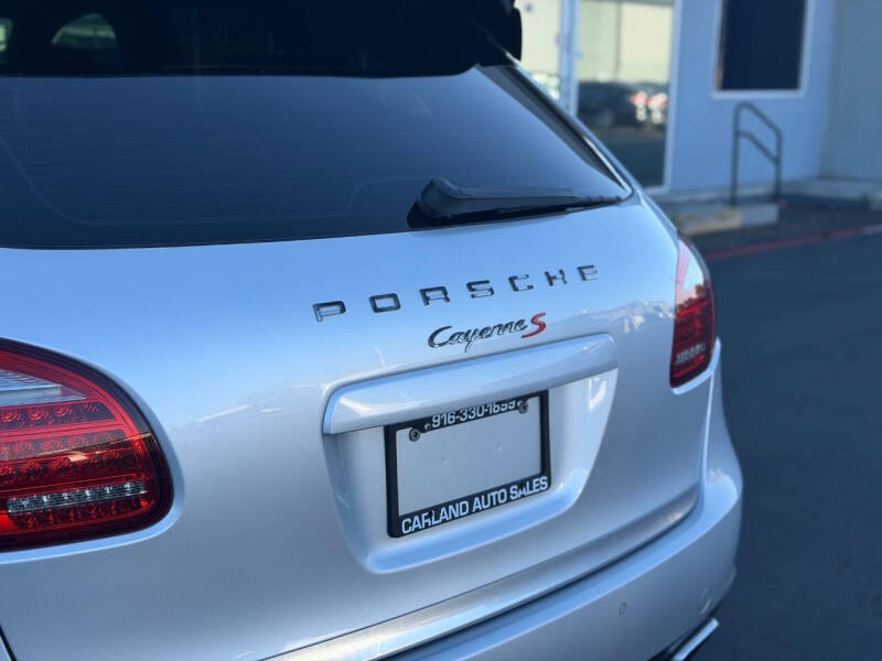 2011 Porsche Cayenne S