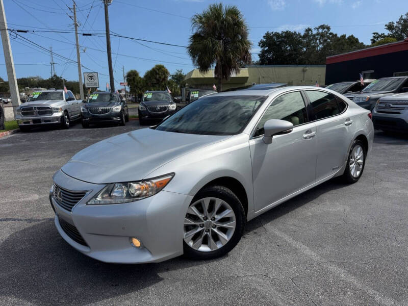 2013 Lexus ES 300h