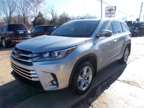 2018 Toyota Highlander for sale at High Country Motors in Mountain Home AR