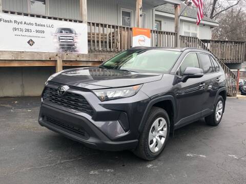 2019 Toyota RAV4 for sale at Flash Ryd Auto Sales in Kansas City KS