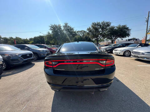 2015 Dodge Charger SXT