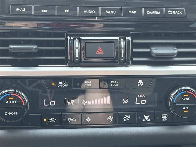 2025 Nissan Pathfinder Platinum