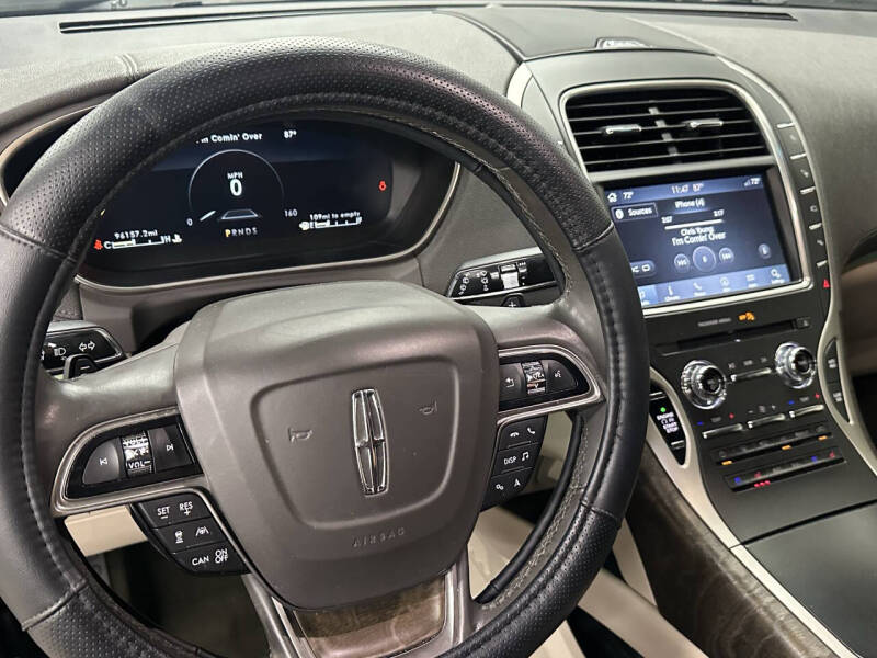 2020 Lincoln Nautilus Reserve