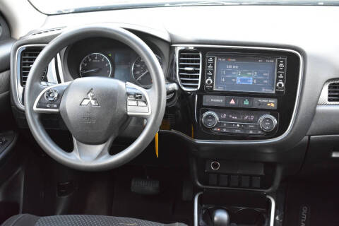 2018 Mitsubishi Outlander ES