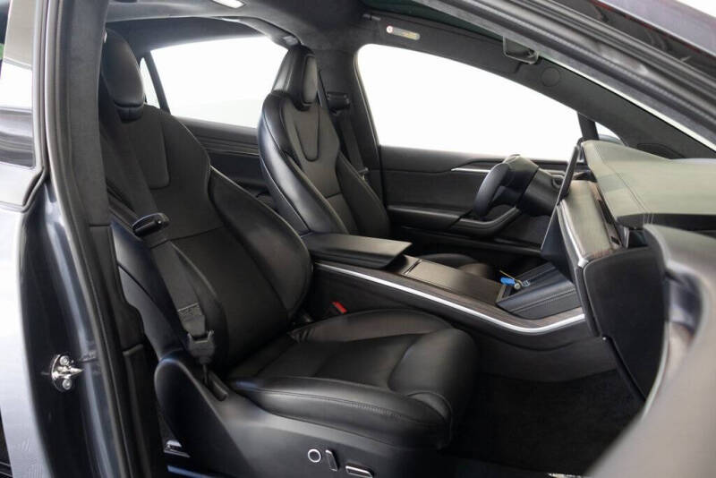 2023 Tesla Model X Standard Range