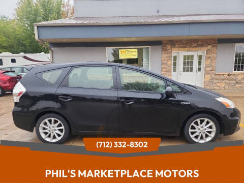 2014 Toyota Prius v Five