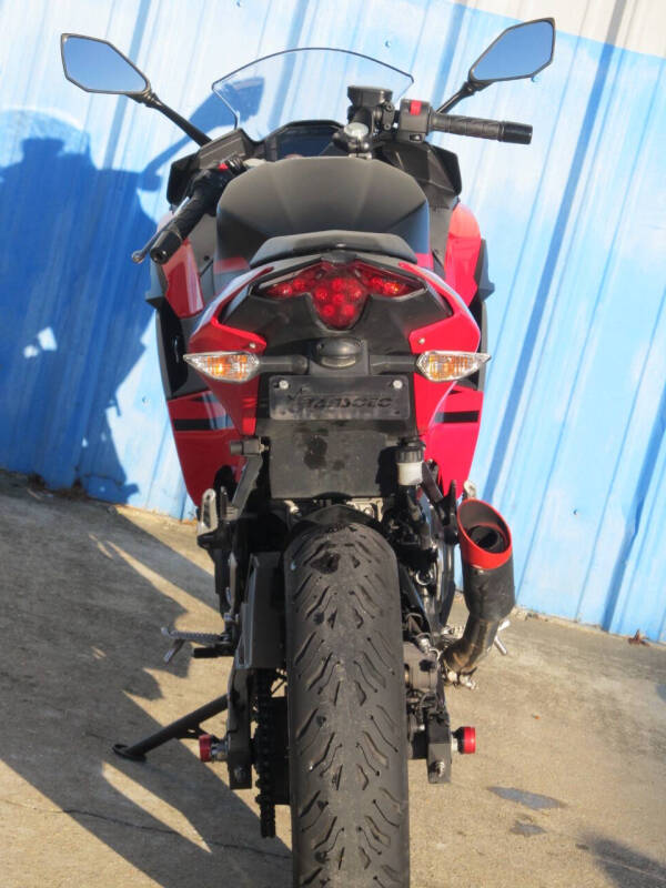 2024 Kawasaki EX500 Ninja ABS