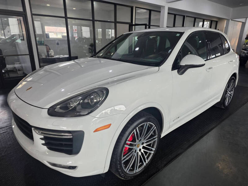 2016 Porsche Cayenne GTS