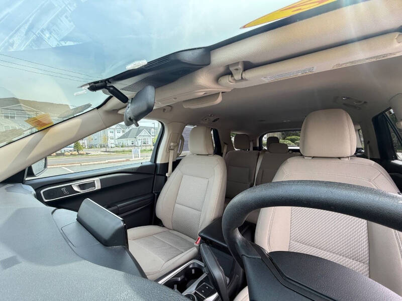 2021 Ford Explorer