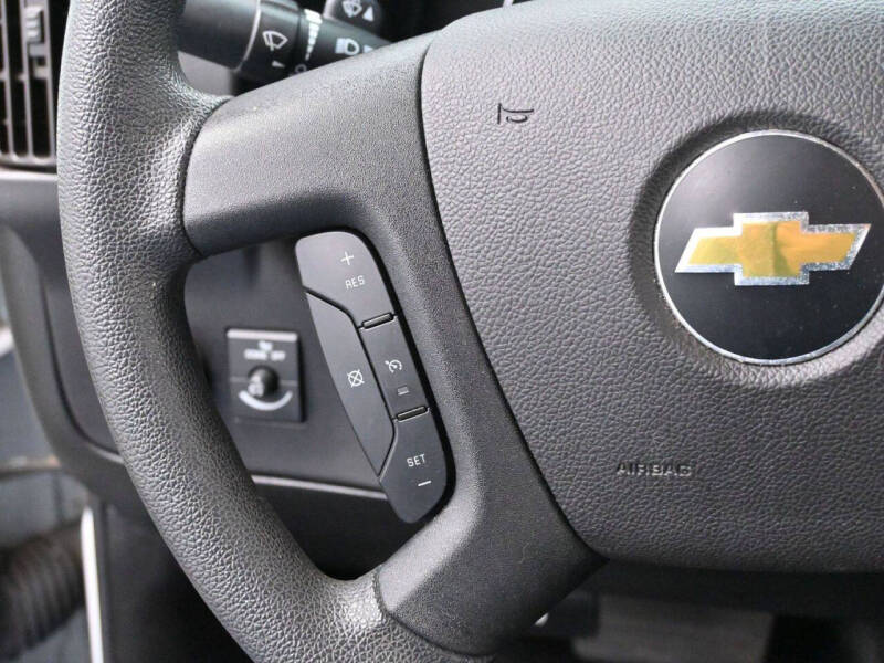 2022 Chevrolet Express 2500