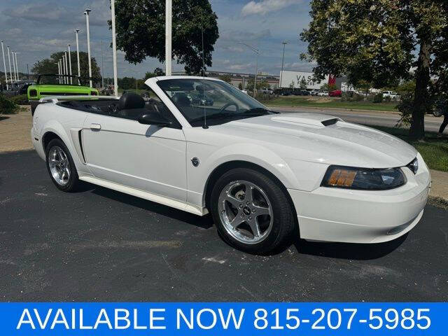 2004 Ford Mustang GT Deluxe