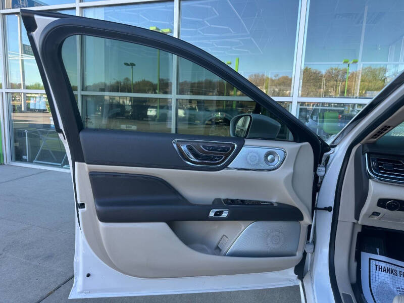 2017 Lincoln Continental Reserve