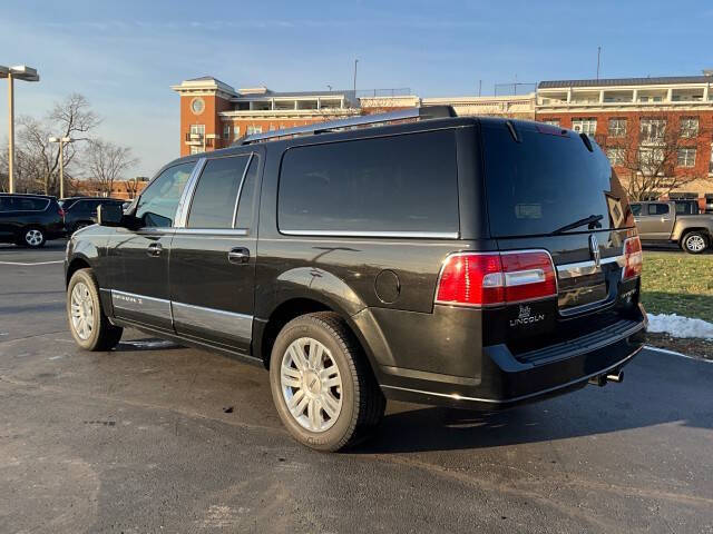 2011 Lincoln Navigator L