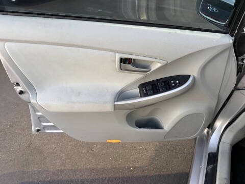 2012 Toyota Prius Two