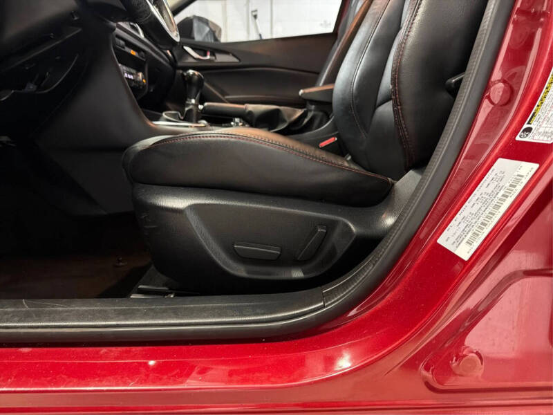 2015 Mazda MAZDA3 s Touring