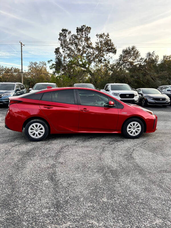 2020 Toyota Prius LE