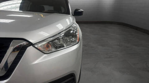 2020 Nissan Kicks S