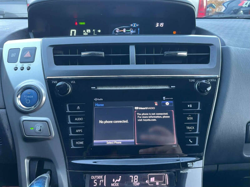 2015 Toyota Prius v Three